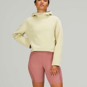 BNWT LULULEMON Airwrap pull over hoodie